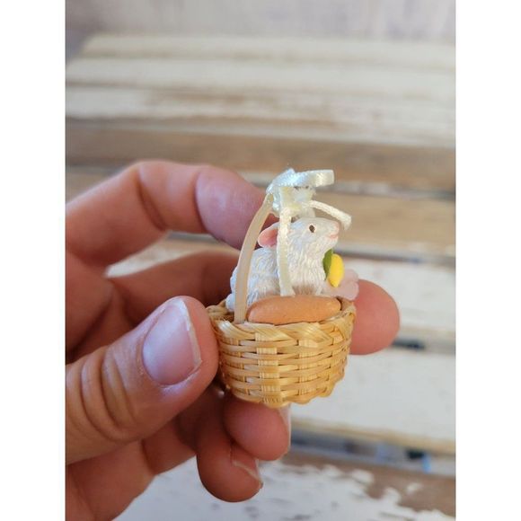 Easter rabbit basket mini village home decor - Picture 5 of 7